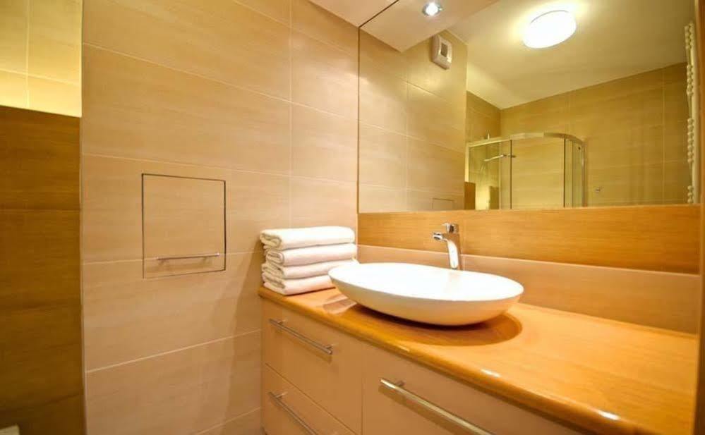 Na Grobli 16A Apartment Wroclaw Ngoại thất bức ảnh